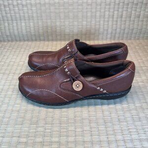 Clarks Brown Leather Comfort Slip-On Shoes – Women’s Size 7M